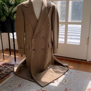 Vintage men’s 100% wool double breasted overcoat